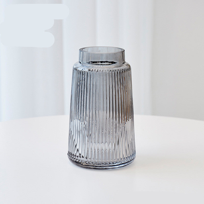 Vase en verre rayé rétro — Fleurs fraîches et séchées