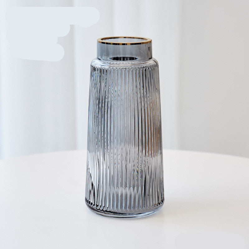 Vase en verre rayé rétro — Fleurs fraîches et séchées