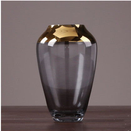 Vase en verre soufflé — Style européen élégant
