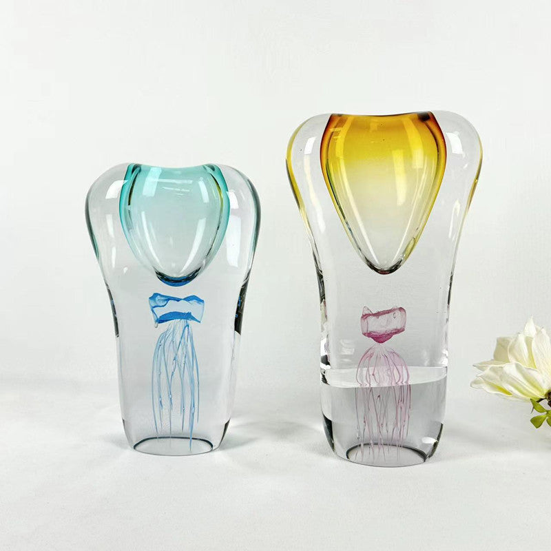 Vase en verre coloré peint — Décoration artistique